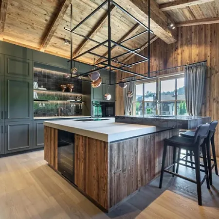 Chalet With Pool Байришцелль